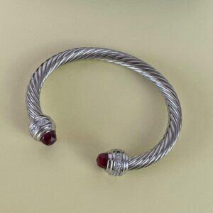 David Yurman Bracelet in Sterling Silver with Garnet Topaz Size M